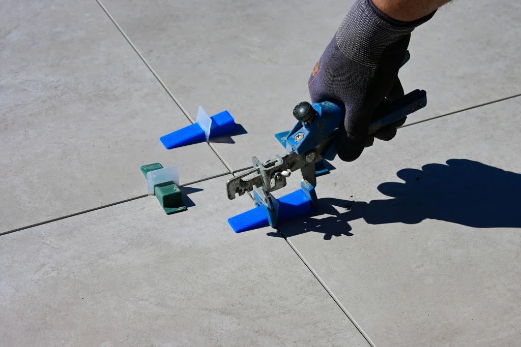 The Ultimate Guide to Grout Removal Tools: A Complete Overview 3 Tool